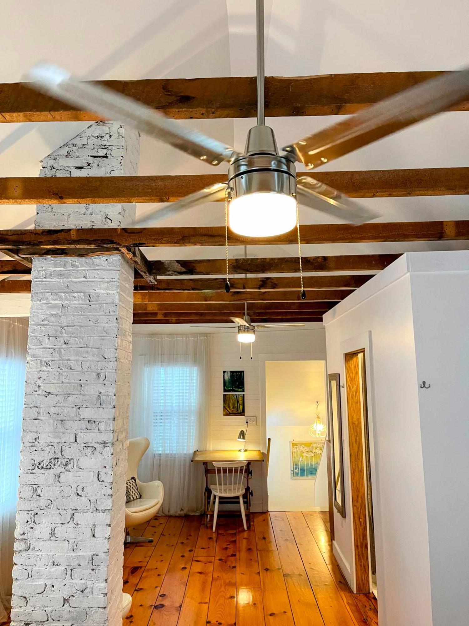 An Authentic, Rustic Luxurious Little Single Family Home In Old Town. All Yours. Marblehead Luaran gambar